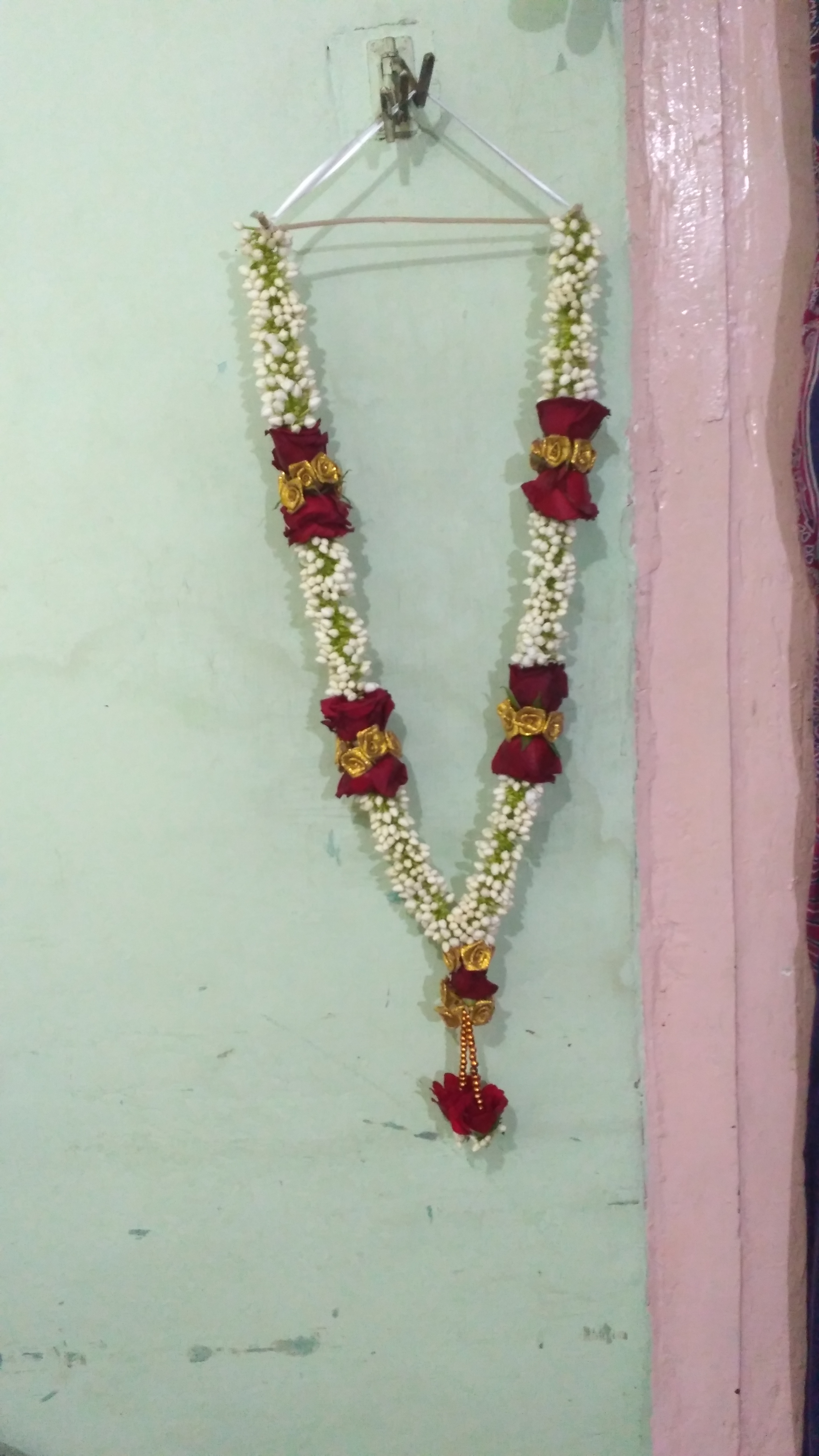 Har (Garland) Cover